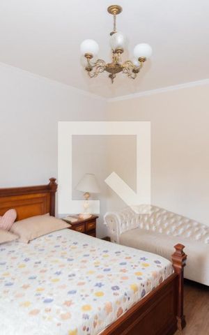 Casa à venda com 700m², 4 quartos e 4 vagasQuarto Suíte 4