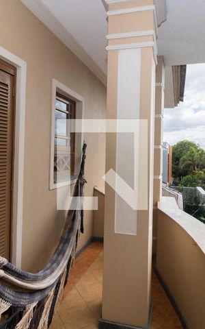 Casa à venda com 700m², 4 quartos e 4 vagasQuarto Suíte 4-Varanda