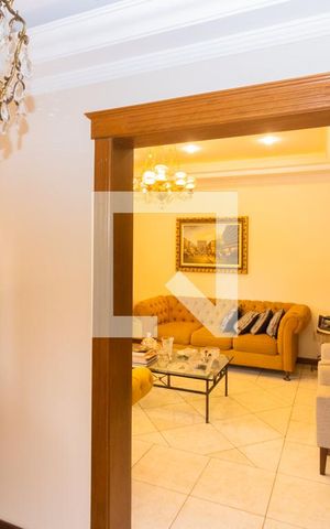 Casa à venda com 700m², 4 quartos e 4 vagasSala 1