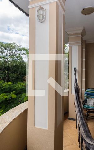 Casa à venda com 700m², 4 quartos e 4 vagasQuarto Suíte 4-Varanda