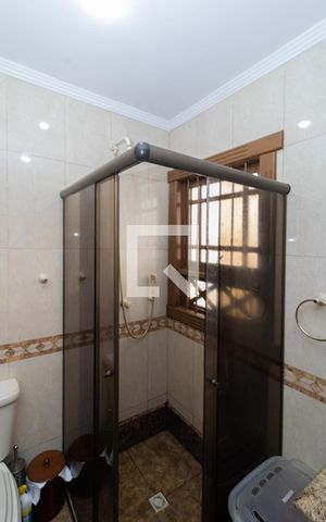 Casa à venda com 700m², 4 quartos e 4 vagasBanheiro da Suíte 4