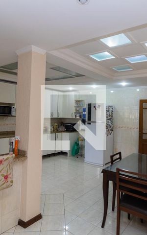 Casa à venda com 700m², 4 quartos e 4 vagasCozinha