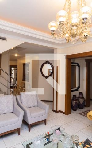 Casa à venda com 700m², 4 quartos e 4 vagasSala 1