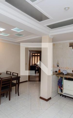 Casa à venda com 700m², 4 quartos e 4 vagasCozinha