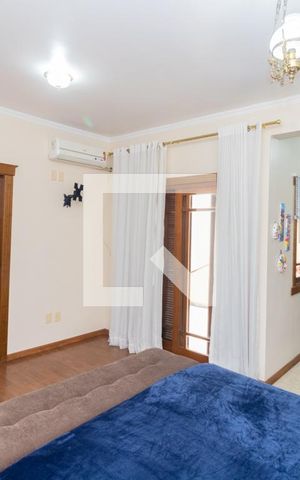 Casa à venda com 700m², 4 quartos e 4 vagasQuarto Suíte 3