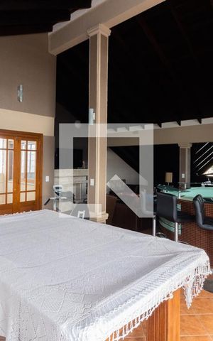 Casa à venda com 700m², 4 quartos e 4 vagasSótão