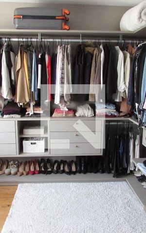Apartamento à venda com 210m², 3 quartos e 2 vagasCloset da suíte