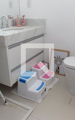 Apartamento à venda com 210m², 3 quartos e 2 vagasBanheiro