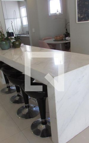 Apartamento à venda com 210m², 3 quartos e 2 vagasCopa