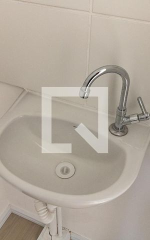 Apartamento à venda com 64m², 1 quarto e sem vaga Apartamento à venda com 64m², 1 quarto e sem vagaBanheiro