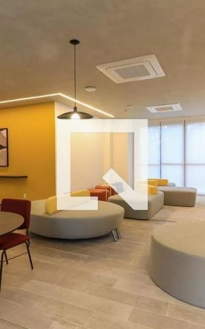 Studio à venda com 28m², 1 quarto e sem vaga Studio à venda com 28m², 1 quarto e sem vagaÁrea Comum