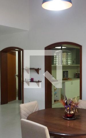 Casa de condomínio à venda com 600m², 4 quartos e 15 vagasSala