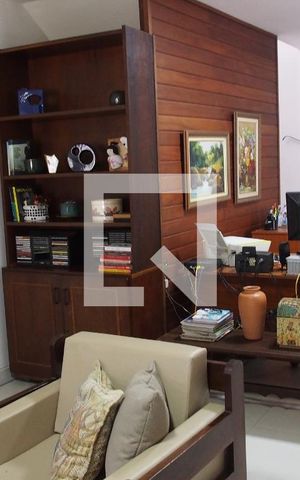 Casa de condomínio à venda com 600m², 4 quartos e 15 vagasSala