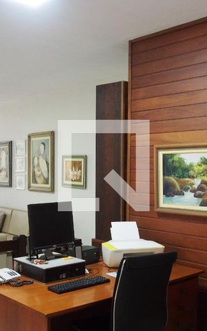Casa de condomínio à venda com 600m², 4 quartos e 15 vagasSala