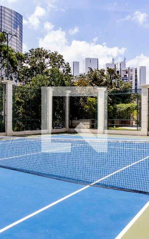 Apartamento à venda com 205m², 3 quartos e 4 vagas Apartamento à venda com 205m², 3 quartos e 4 vagasQuadra de Tênis