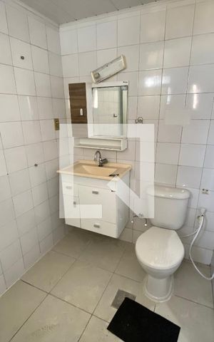 Apartamento para alugar com 50m², 1 quarto e 1 vaga Apartamento para alugar com 50m², 1 quarto e 1 vagaBanheiro