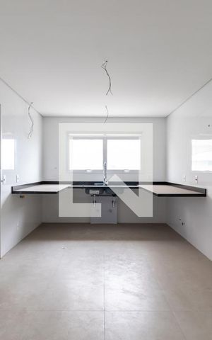 Apartamento à venda com 263m², 4 quartos e 6 vagasCozinha