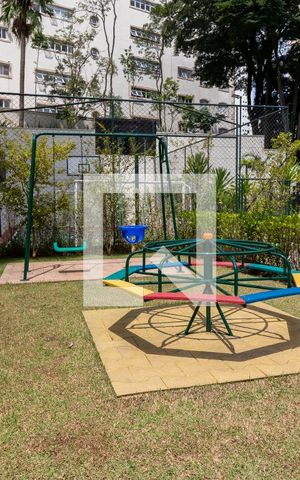 Apartamento à venda com 263m², 4 quartos e 6 vagasÁrea comum - Playground