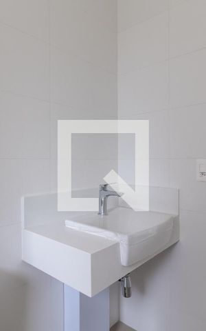 Apartamento à venda com 263m², 4 quartos e 6 vagasBanheiro da Suíte 3