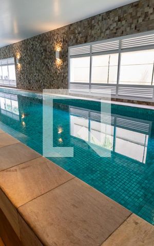 Apartamento à venda com 263m², 4 quartos e 6 vagasÁrea comum - Piscina Coberta