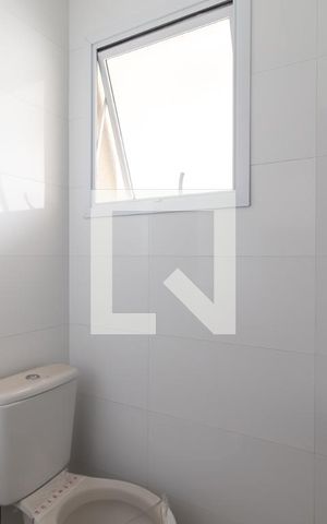 Apartamento à venda com 263m², 4 quartos e 6 vagasBanheiro de Serviço