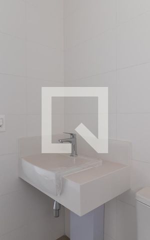 Apartamento à venda com 263m², 4 quartos e 6 vagasBanheiro da Suíte 4