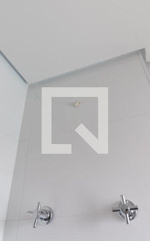 Apartamento à venda com 263m², 4 quartos e 6 vagasBanheiro de Serviço
