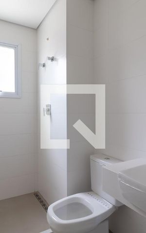Apartamento à venda com 263m², 4 quartos e 6 vagasBanheiro da Suíte 3