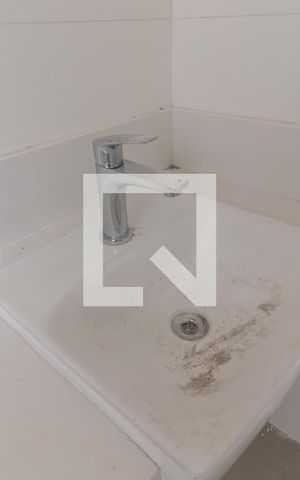 Apartamento à venda com 263m², 4 quartos e 6 vagasBanheiro da Suíte 2
