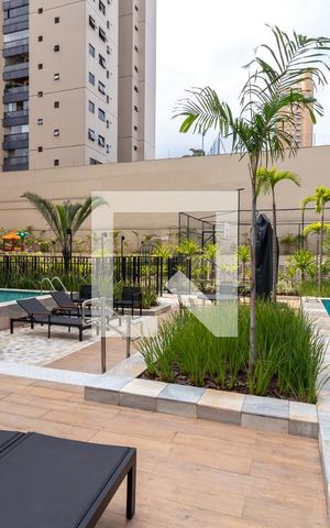 Apartamento à venda com 263m², 4 quartos e 6 vagasÁrea comum - Piscinas