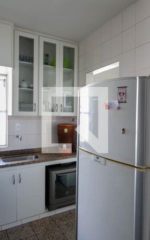Apartamento à venda com 150m², 4 quartos e 2 vagas Apartamento à venda com 150m², 4 quartos e 2 vagasCozinha
