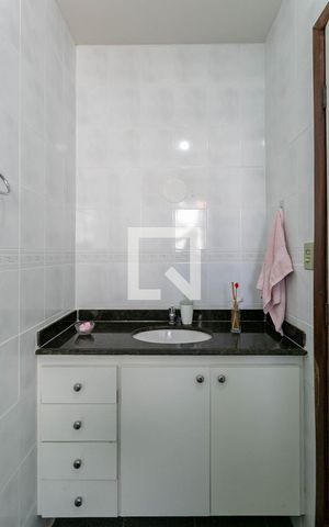Apartamento à venda com 150m², 4 quartos e 2 vagas Apartamento à venda com 150m², 4 quartos e 2 vagasBanheiro Quarto 2