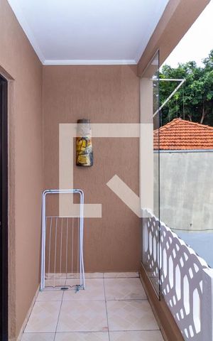 Casa à venda com 169m², 3 quartos e 2 vagas Casa à venda com 169m², 3 quartos e 2 vagasSacada