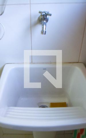 Apartamento à venda com 58m², 2 quartos e 1 vaga Apartamento à venda com 58m², 2 quartos e 1 vagaÁrea de serviço - tanque