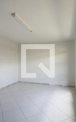Casa à venda com 445m², 4 quartos e 6 vagasSala