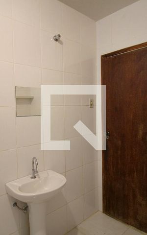 Casa à venda com 445m², 4 quartos e 6 vagasBanheiro 2