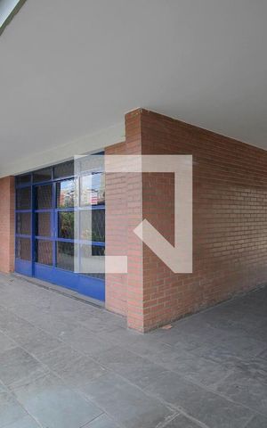 Casa à venda com 445m², 4 quartos e 6 vagasFachada interna