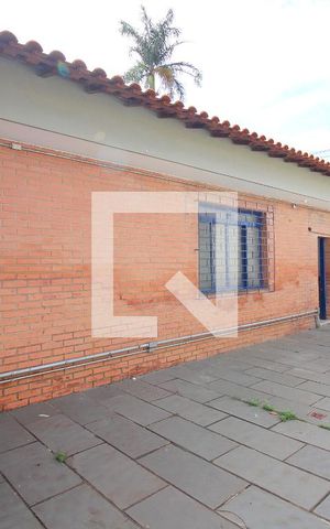 Casa à venda com 445m², 4 quartos e 6 vagasVaranda lateral