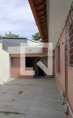 Casa à venda com 445m², 4 quartos e 6 vagasVaranda lateral