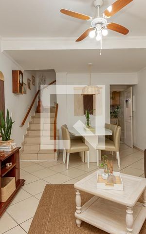 Casa à venda com 110m², 2 quartos e 1 vaga Casa à venda com 110m², 2 quartos e 1 vagaSala