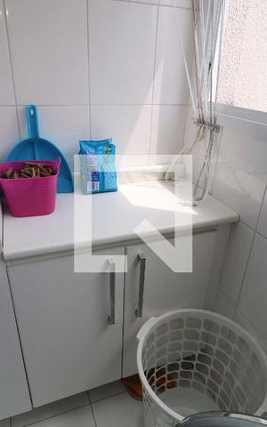 Apartamento para alugar com 72m², 3 quartos e 1 vagaÁrea de Serviço