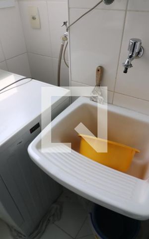 Apartamento para alugar com 72m², 3 quartos e 1 vagaÁrea de Serviço