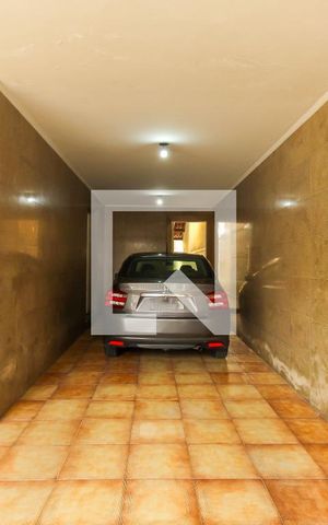 Casa para alugar com 320m², 3 quartos e 4 vagas Casa para alugar com 320m², 3 quartos e 4 vagasGaragem
