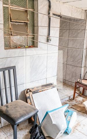 Casa à venda com 350m², 3 quartos e 4 vagas Casa à venda com 350m², 3 quartos e 4 vagasQuintal