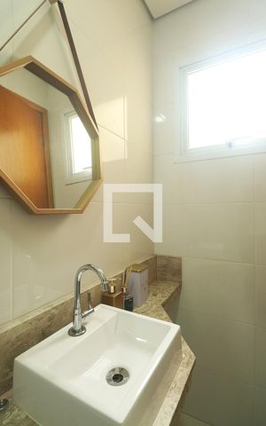 Casa de condomínio à venda com 120m², 2 quartos e 1 vagaLavabo 2