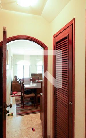 Casa à venda com 203m², 3 quartos e 4 vagasCorredor