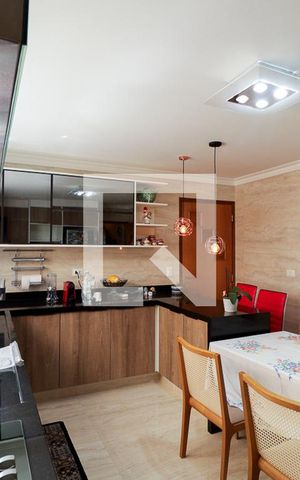 Casa à venda com 203m², 3 quartos e 4 vagasCozinha