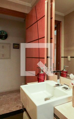 Casa à venda com 203m², 3 quartos e 4 vagasLavabo