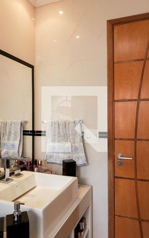 Casa à venda com 203m², 3 quartos e 4 vagasBanheiro Suite