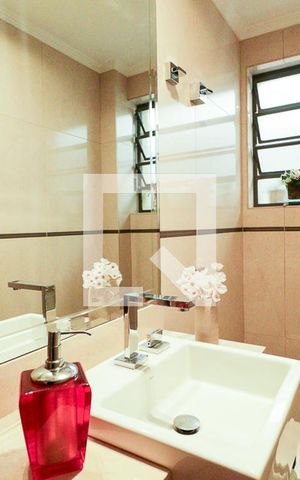 Casa à venda com 203m², 3 quartos e 4 vagasLavabo